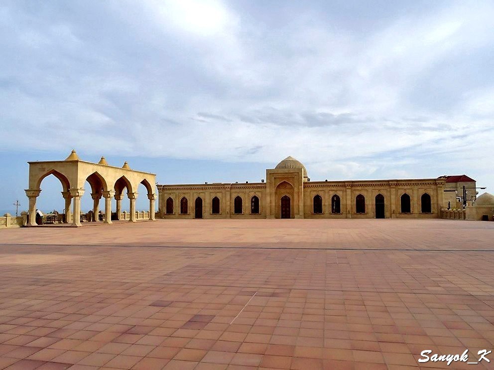 2946 Bibi Heybat Mosque Мечеть Биби Эйбат