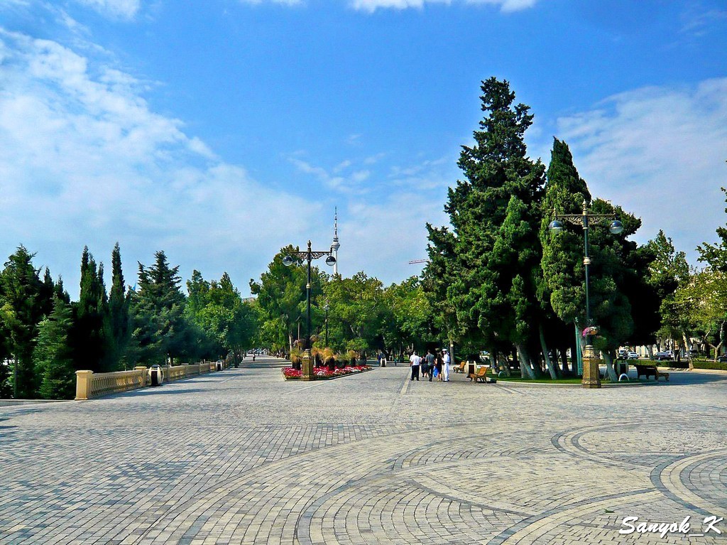 2597 Baku Boulevard National park Баку Приморский бульвар