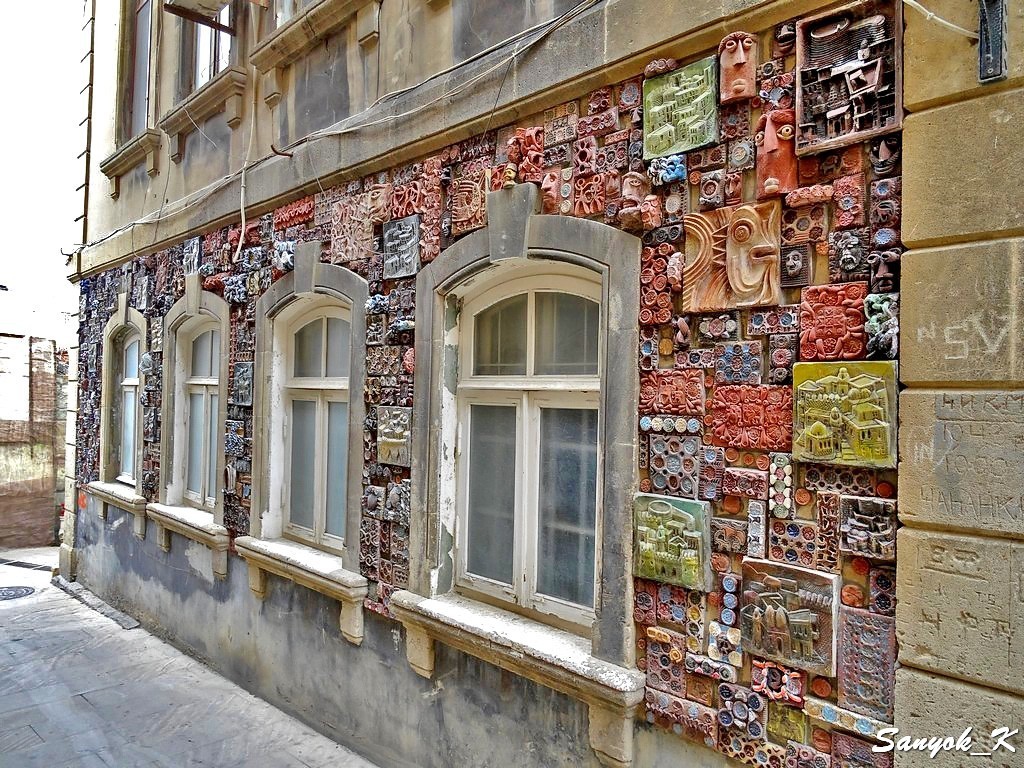 3465 Icheri Sheher Building decorated with tiles Ичери шехер Дом украшенный кафелем