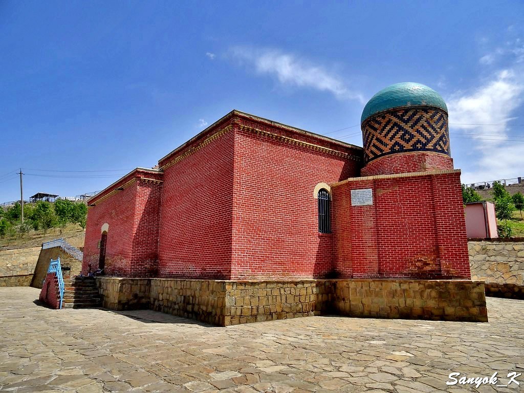 0236 Nakhchivan Imamzadeh Mosque Нахичевань Мавзолей Имамзаде