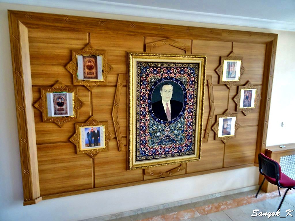 0181 Nakhchivan Museum of Carpets Нахичевань Музей ковров
