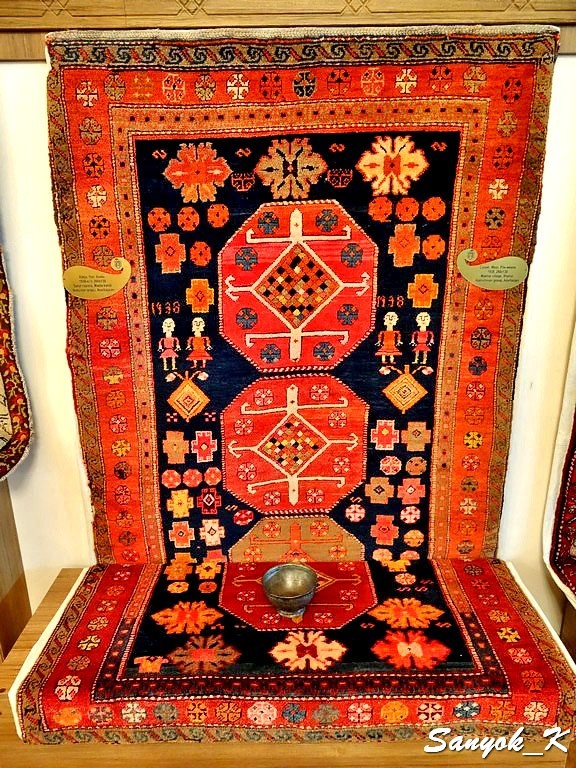0193 Nakhchivan Museum of Carpets Нахичевань Музей ковров