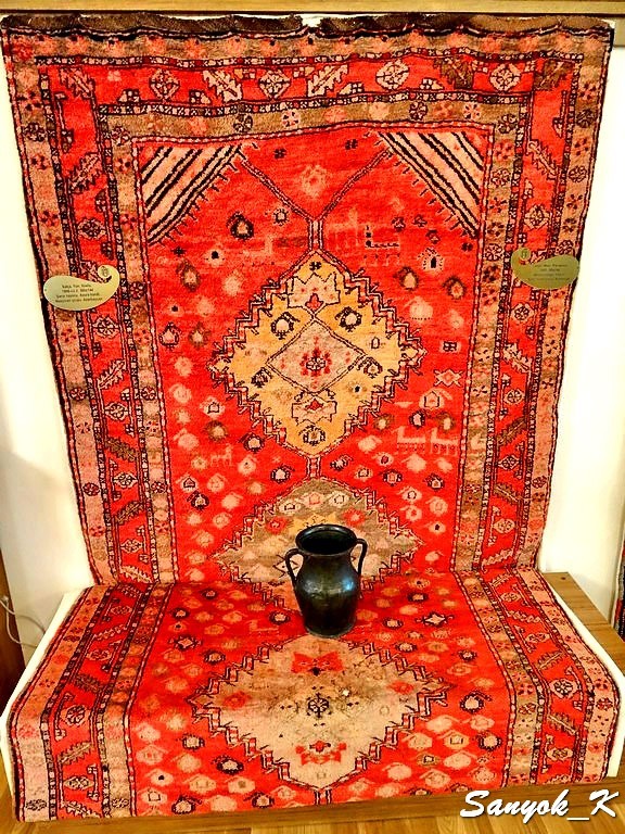 0196 Nakhchivan Museum of Carpets Нахичевань Музей ковров