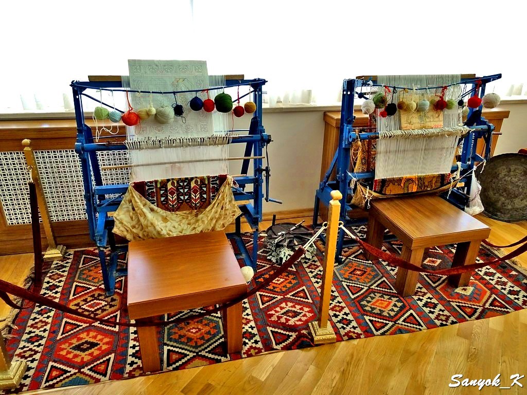 0199 Nakhchivan Museum of Carpets Нахичевань Музей ковров
