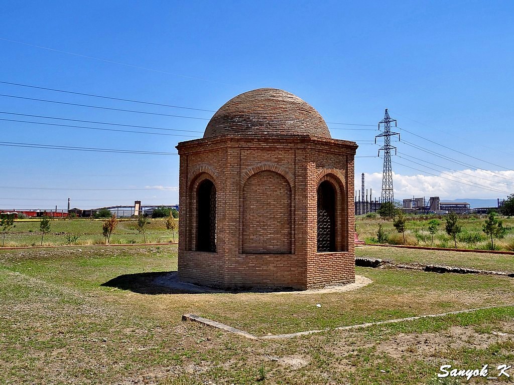 7885 Ganja Mausoleum of Jomard Gassab Гянджа Мавзолей Джомард Гассаба