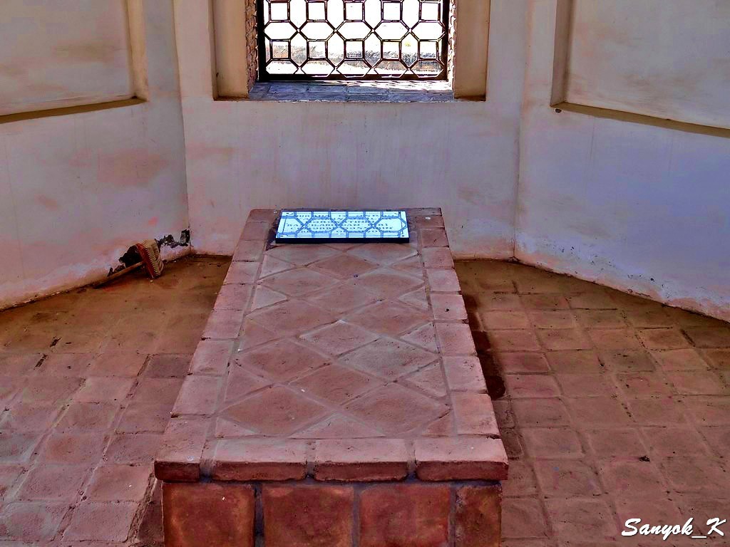 7888 Ganja Mausoleum of Jomard Gassab Гянджа Мавзолей Джомард Гассаба