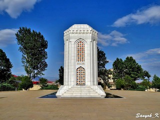 0211 Nakhchivan Huseyn Javid Mausoleum Нахичевань Мавзолей Гусейна Джавида